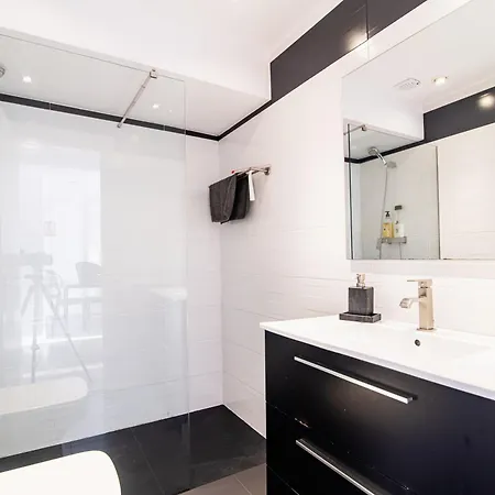 Apartment Amara Amonaren Etxea Free Wifi, Rooms, Rent Parking